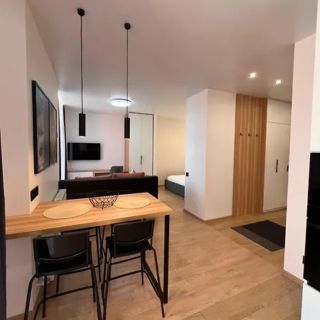 Avangard Milltown Apartament *